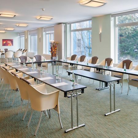 Holiday Inn Prague By Ihg Exterior photo