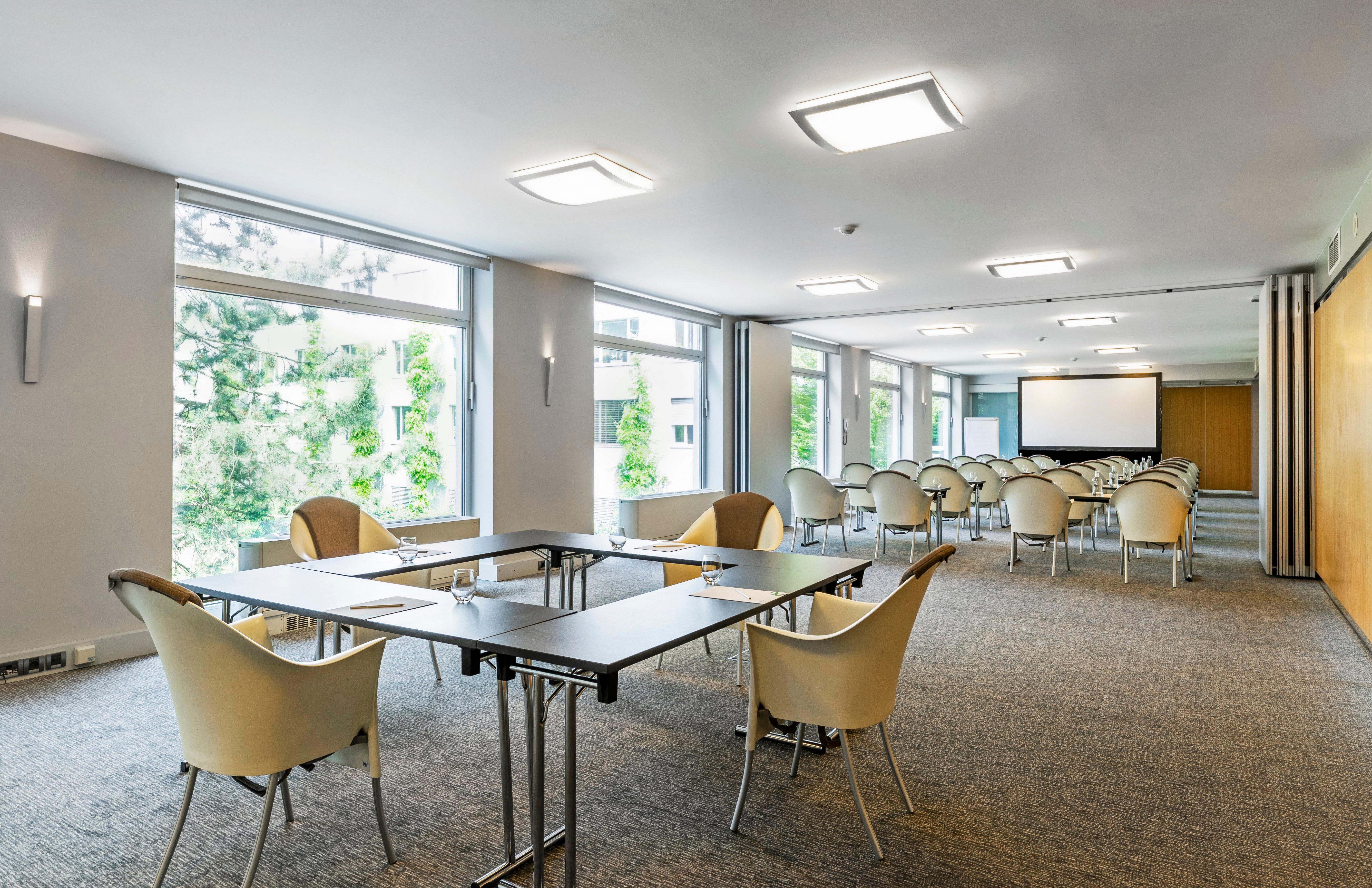 Holiday Inn Prague By Ihg Exterior photo