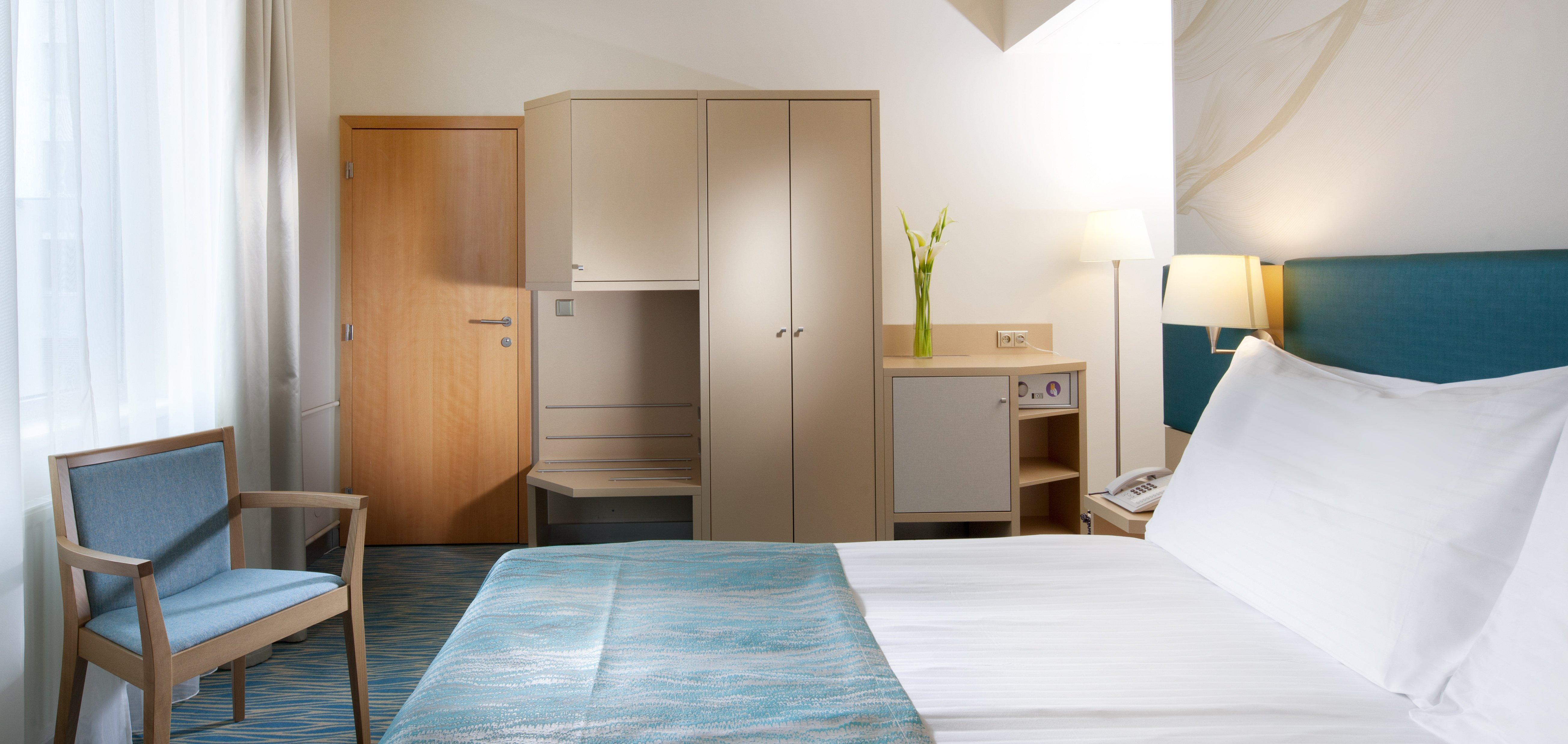 Holiday Inn Prague By Ihg Exterior photo