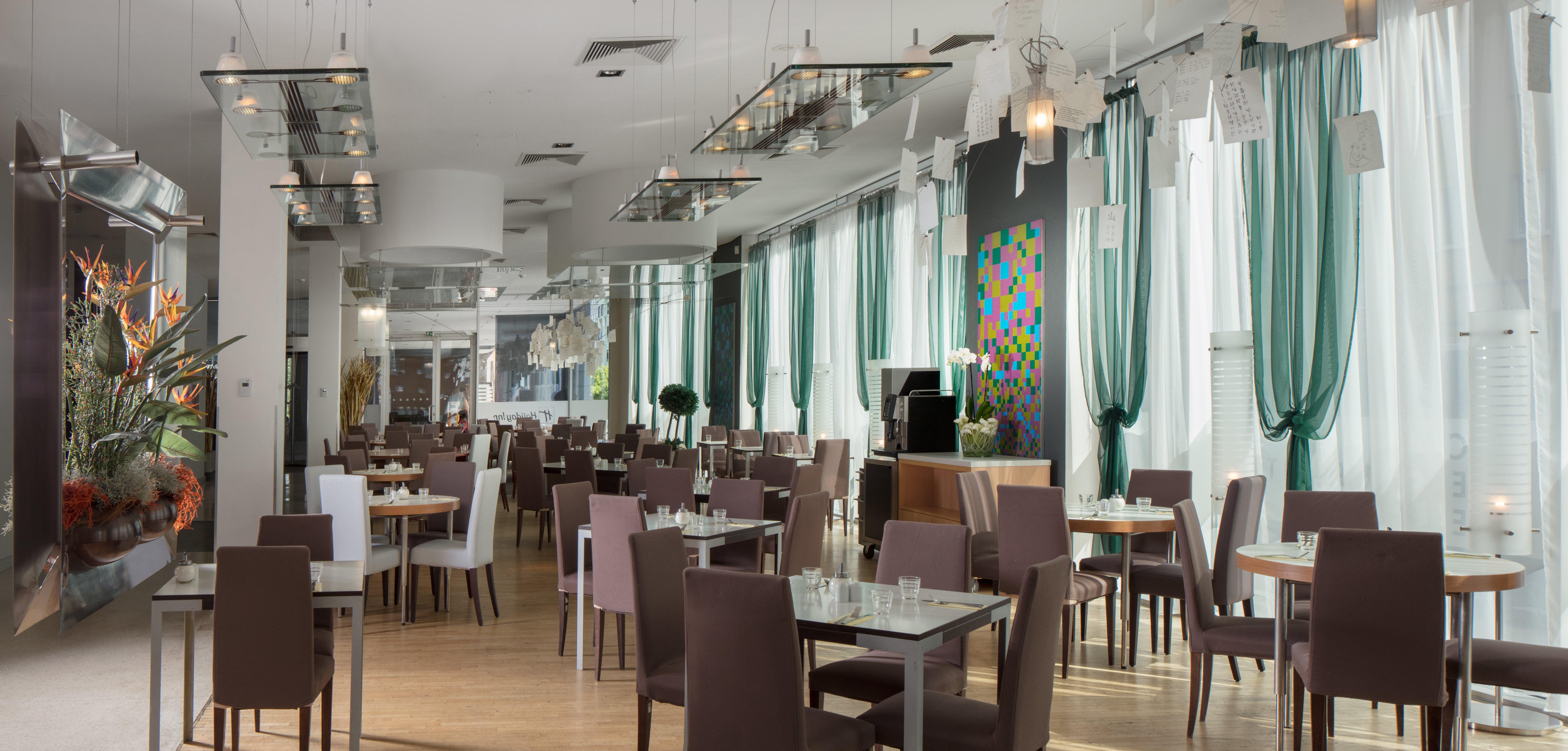 Holiday Inn Prague By Ihg Exterior photo
