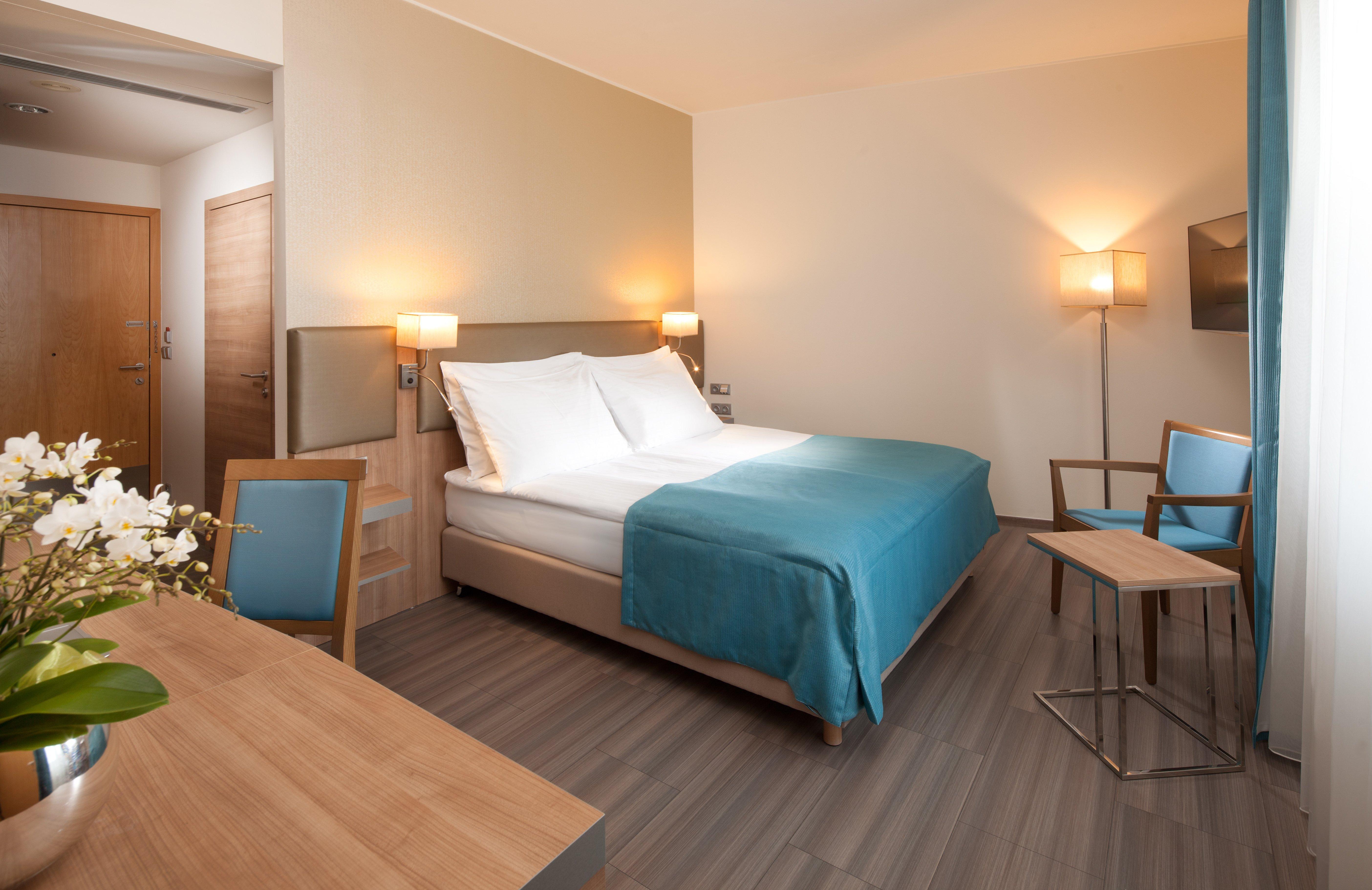 Holiday Inn Prague By Ihg Exterior photo