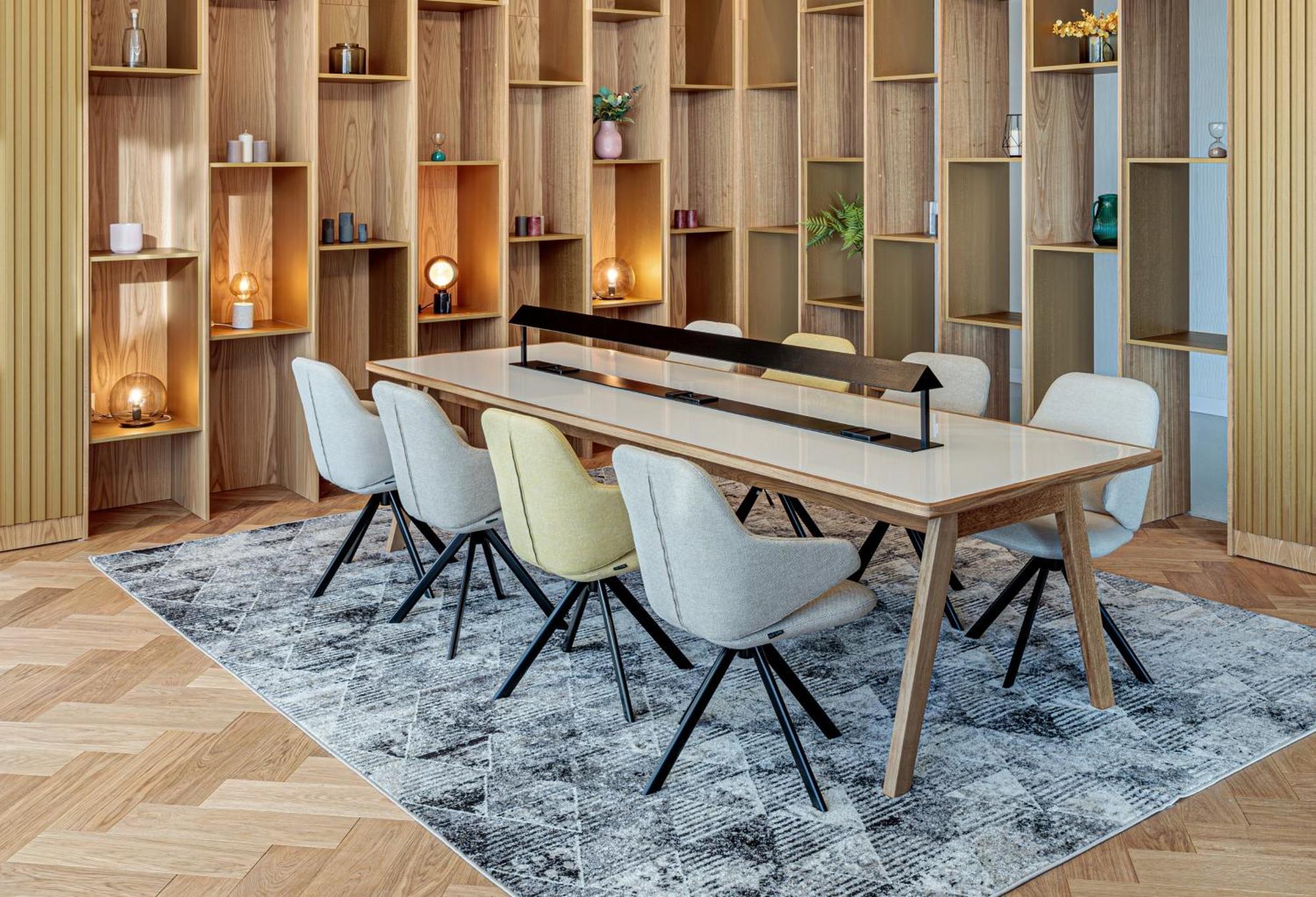 Holiday Inn Prague By Ihg Exterior photo